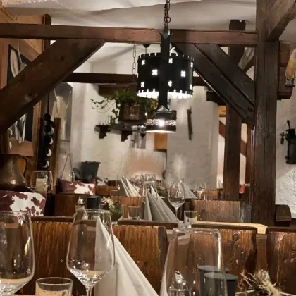 Feierlichkeit-Restaurant-Kuhstall-Kleinwalsertal.jpg
