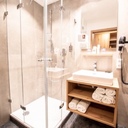 doppelzimmer-fellhornblick-superior-hotel-kleinwalsertal-08