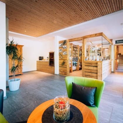 hoernlepass-kräutershop-kühlschrank-buffet-urlaub