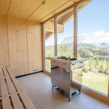 sauna-wellness-hotel-riezlern-kleinwalsertal-01