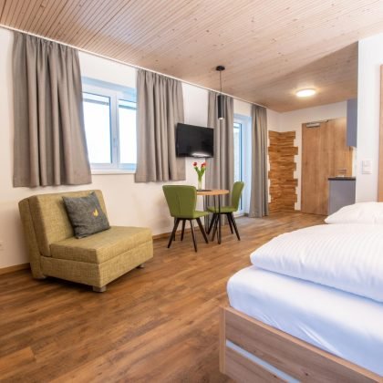 sonnentau-nr-103-chalet-appartement-hotel-hoernlepass-kleinwalsertal_02