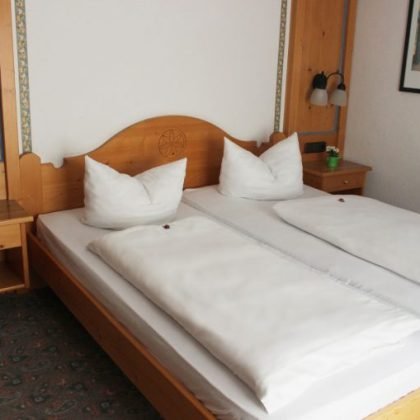 zimmer_neu2-1-768x509